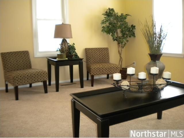 1132 Albemarle St, Saint Paul, MN 55117