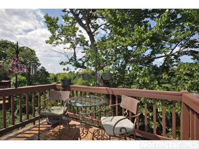 870 Kimberly Ln, Chanhassen, MN 55317