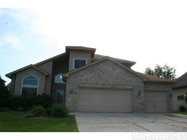 6970 Ximines Ln N, Maple Grove, MN 55369
