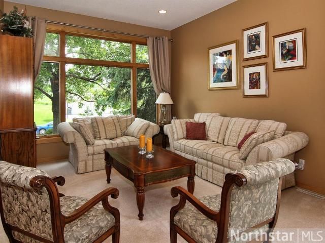 6568 Promontory Dr, Eden Prairie, MN 55346
