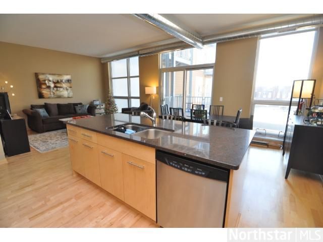 1211 Lagoon Ave #310, Minneapolis, MN 55408