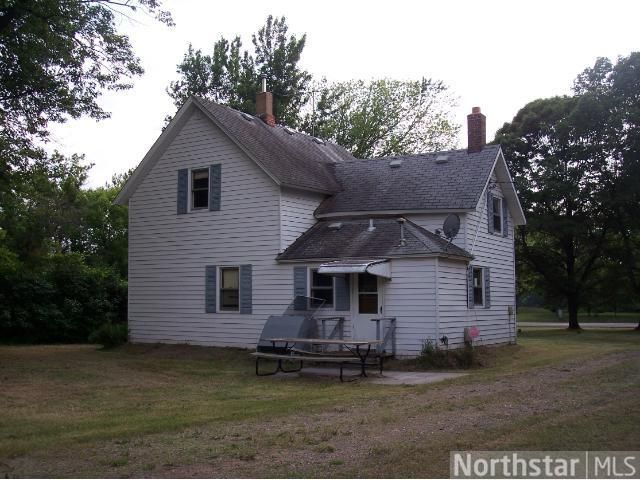 32301 Palm St NW, Cambridge, MN 55008