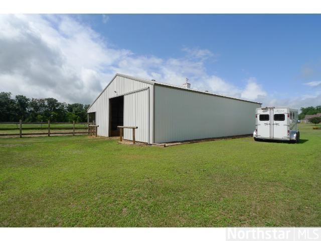 4392 400th St, North Branch, MN 55056