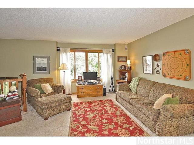 9486 Teakwood Ln N, Maple Grove, MN 55369