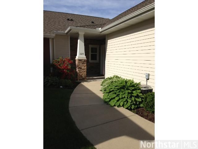 1125 Barclay St, Saint Paul, MN 55106
