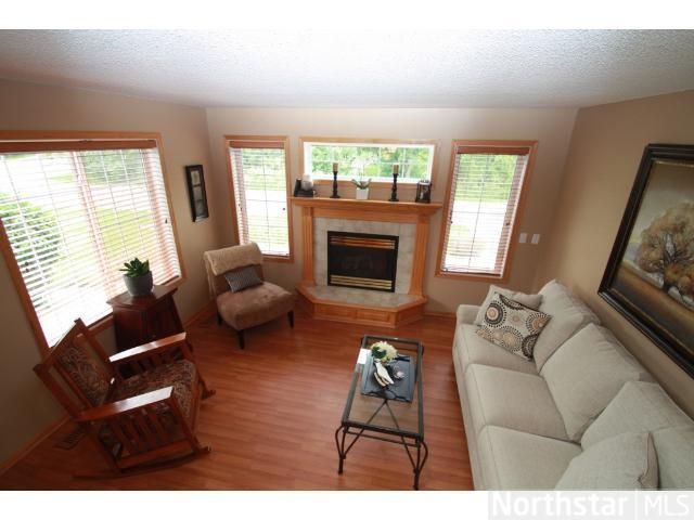 12380 Zealand Ave N, Champlin, MN 55316