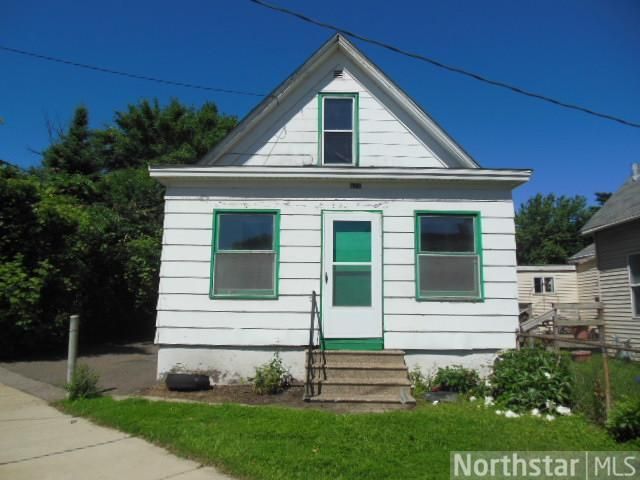 677 Dodd Rd, West Saint Paul, MN 55107