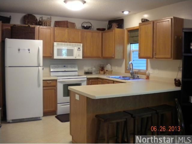 2101 W 140th St, Burnsville, MN 55337