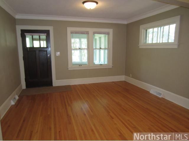 2002 Minnehaha Ave E, Saint Paul, MN 55119