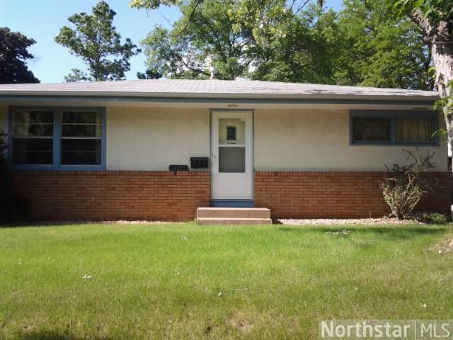 1481 Wilson Ave, Saint Paul, MN 55106