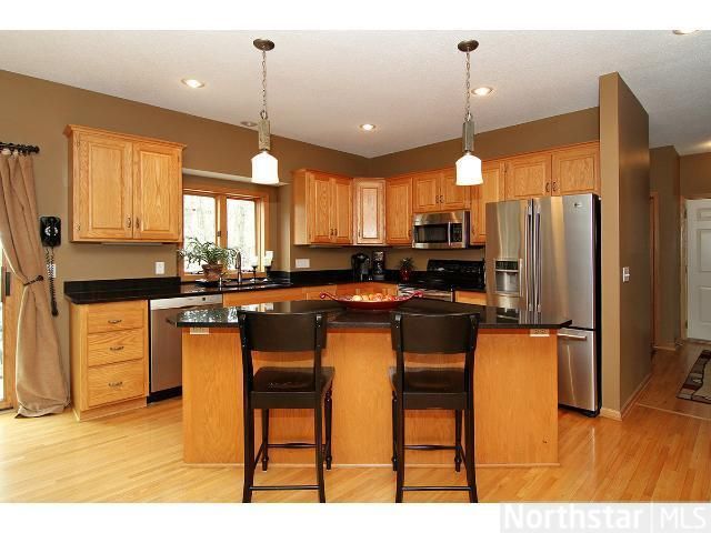 13519 Gossamer Way, Apple Valley, MN 55124