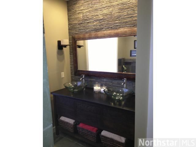 304 Larkspur Ln, Cannon Falls, MN 55009