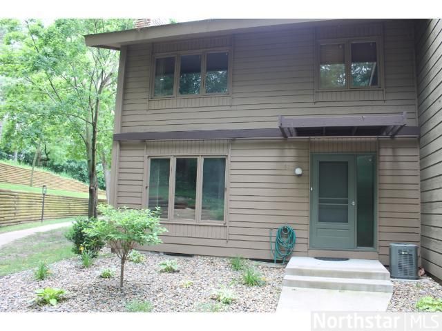 65 Birnamwood Dr, Burnsville, MN 55337