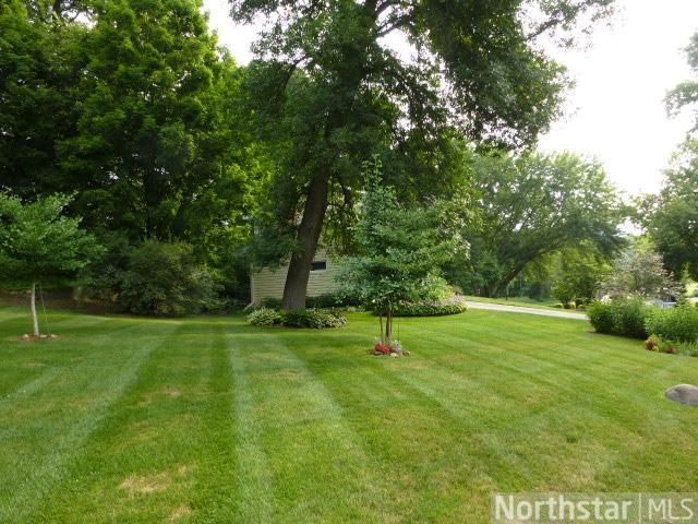 17706 Susan Dr, Minnetonka, MN 55345