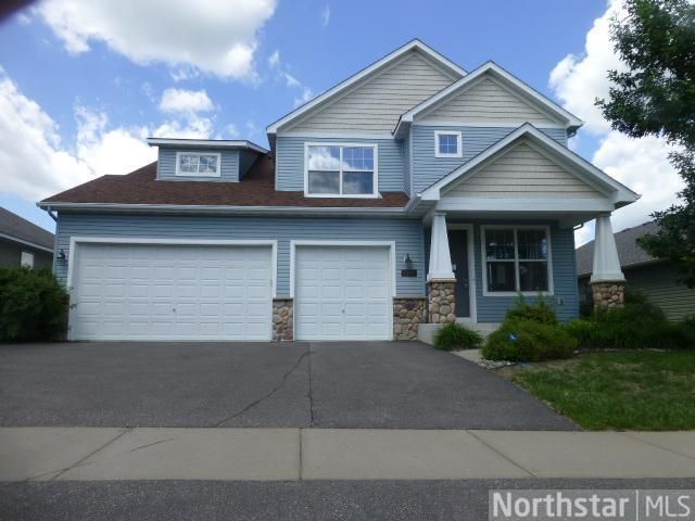 10869 Ashley Ln, Woodbury, MN 55129