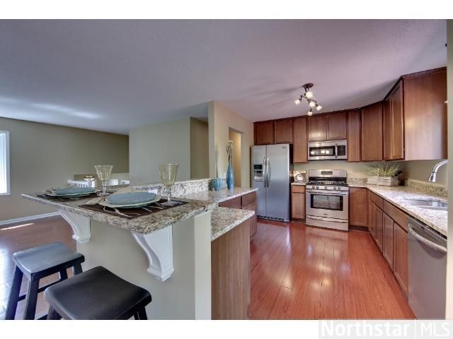 3770 Greensboro Dr, Eagan, MN 55123