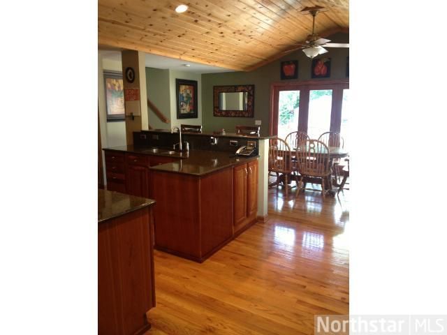 399 Bernard St E, West Saint Paul, MN 55118