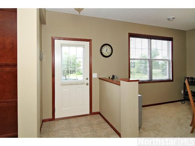 1555 Sumac Cir, Carver, MN 55315