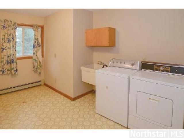 1559 Peltier Lake Dr, Hugo, MN 55038