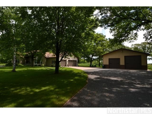 6499 320th St, Stacy, MN 55079