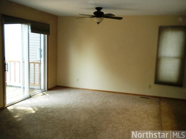 1459 Grospoint Ave N, Oakdale, MN 55128
