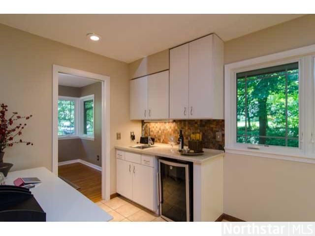 17019 The Strand, Minnetonka, MN 55345