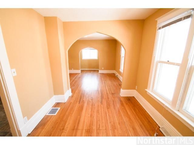 390 Page St E, Saint Paul, MN 55107