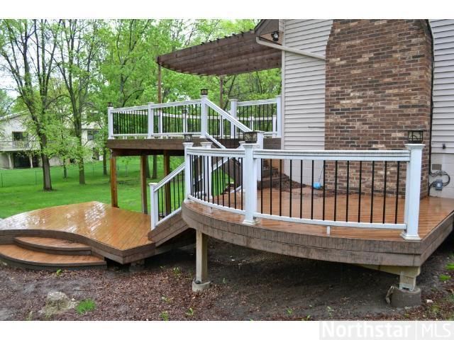 10161 Laurel Dr, Eden Prairie, MN 55347