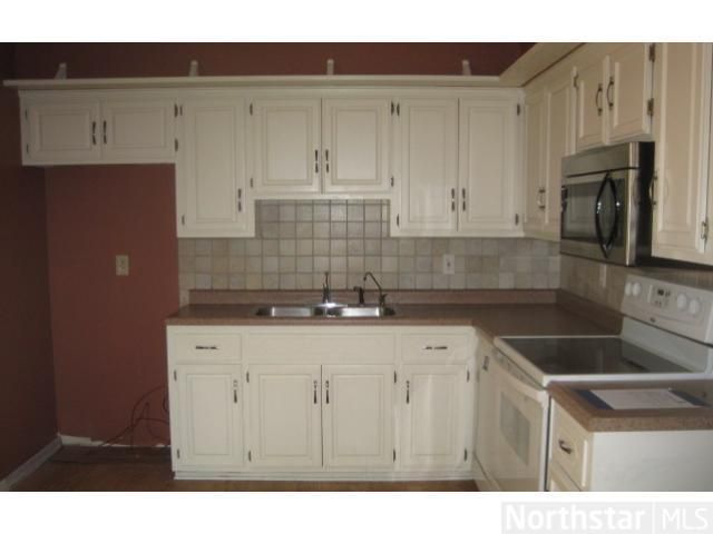 11388 Red Fox Dr, Maple Grove, MN 55369