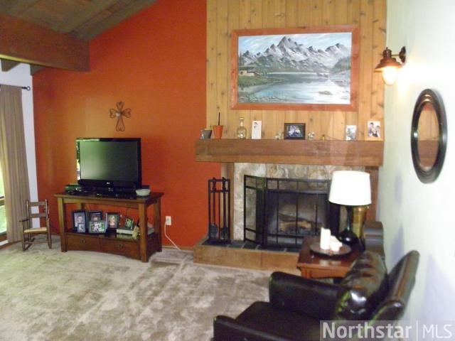 611 Carlton Ave, Faribault, MN 55021