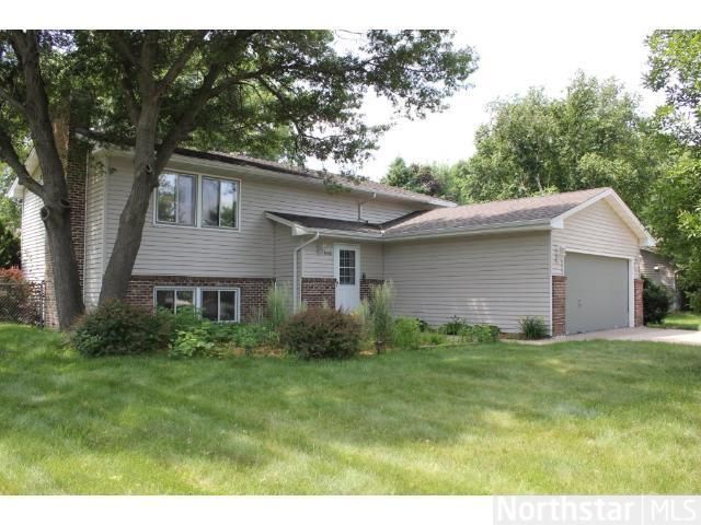1550 Lois Dr, Shoreview, MN 55126