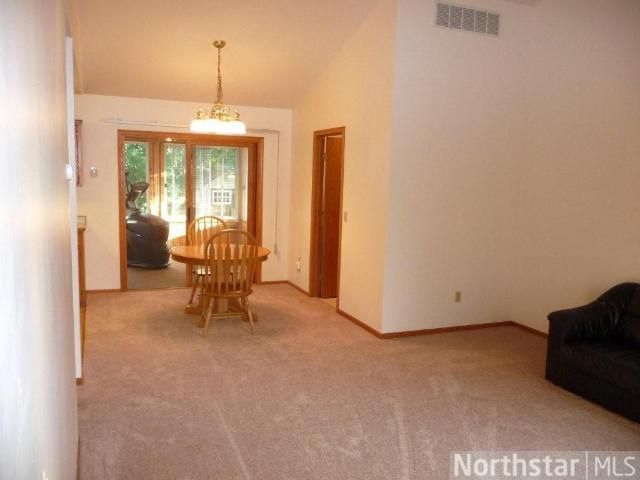 514 Devonshire Dr, Norwood Young America, MN 55397