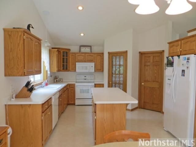 1306 Glasgow Rd, Saint Cloud, MN 56303