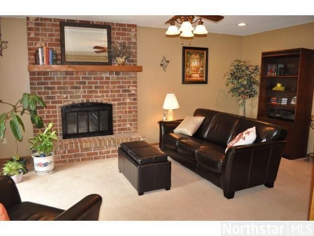 4620 Shenandoah Ln N, Plymouth, MN 55446