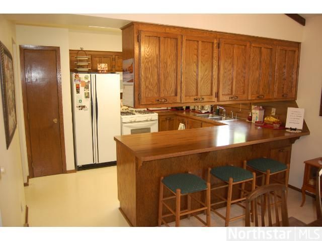 6342 Edgemont Cir N, Brooklyn Park, MN 55428