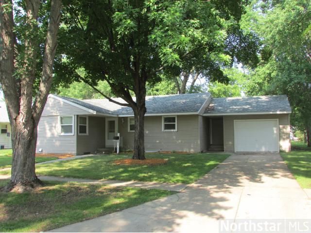234 S Chestnut St, Belle Plaine, MN 56011