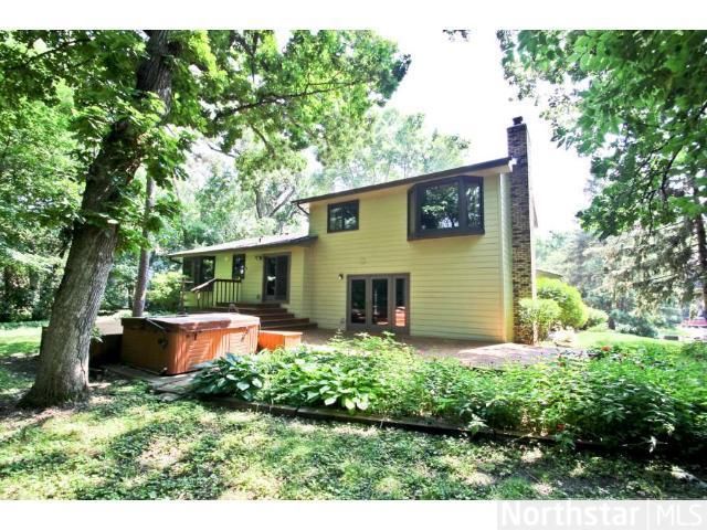 3573 Mississippi Dr NW, Coon Rapids, MN 55433
