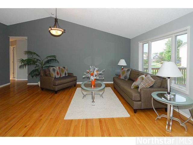 1613 12th St SE, Forest Lake, MN 55025