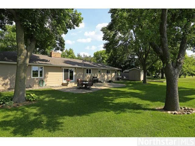 7550 W Shoreline Dr, Waconia, MN 55387