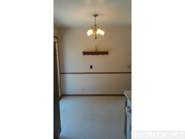 8137 Thomas Ave S, Bloomington, MN 55431