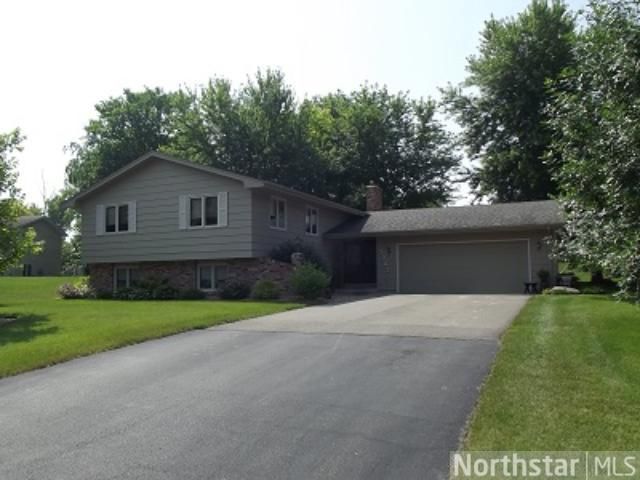 5307 W 134th St, Savage, MN 55378