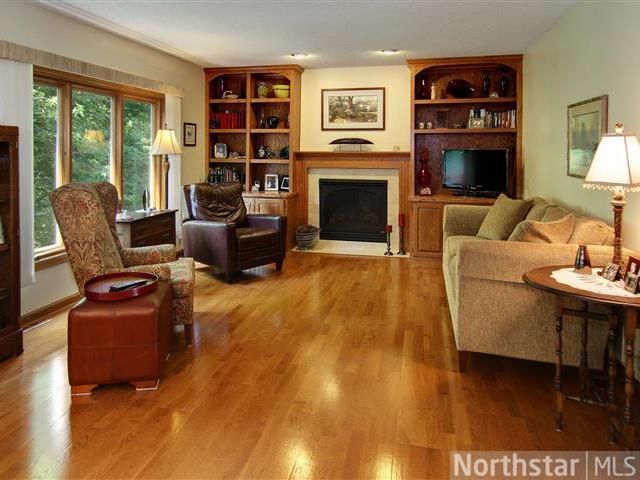 4445 S River Rn, Savage, MN 55378