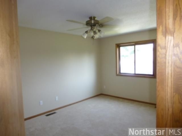906 6th Ave NW, Buffalo, MN 55313