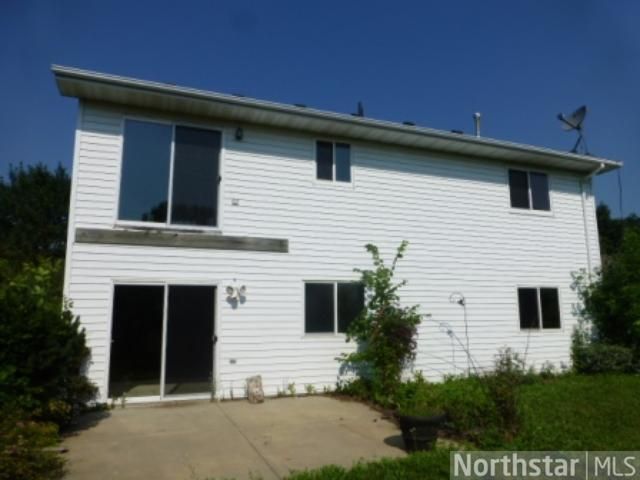 906 6th Ave NW, Buffalo, MN 55313