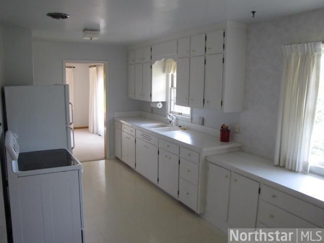 16801 Scenic Ln N, Minnetonka, MN 55345
