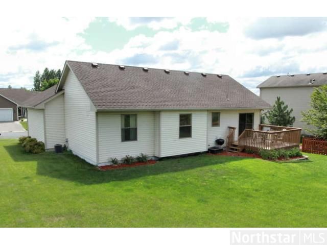 944 Meadowlark Cir, Waconia, MN 55387