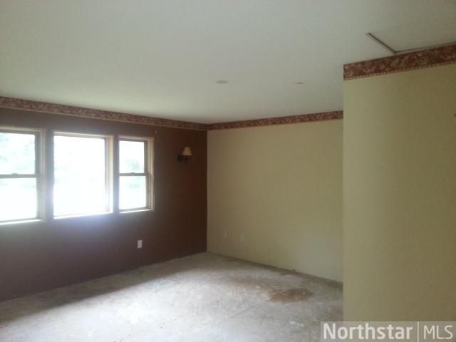 47067 Cambridge Dr, Stanchfield, MN 55080