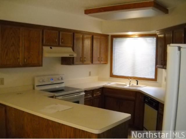 2716 Lake Court Dr, Mounds View, MN 55112