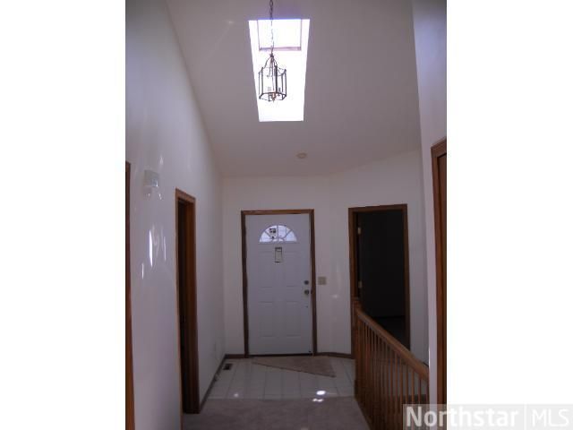 2716 Lake Court Dr, Mounds View, MN 55112