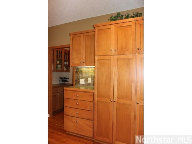 16107 Gunflint Cir, Lakeville, MN 55044